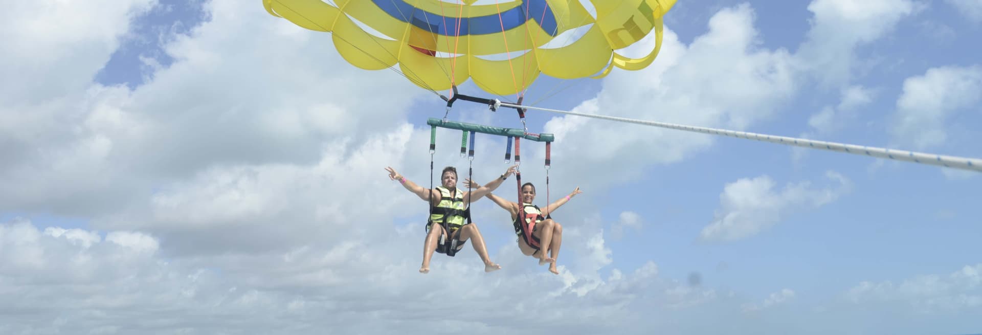 Cancún Parasailing