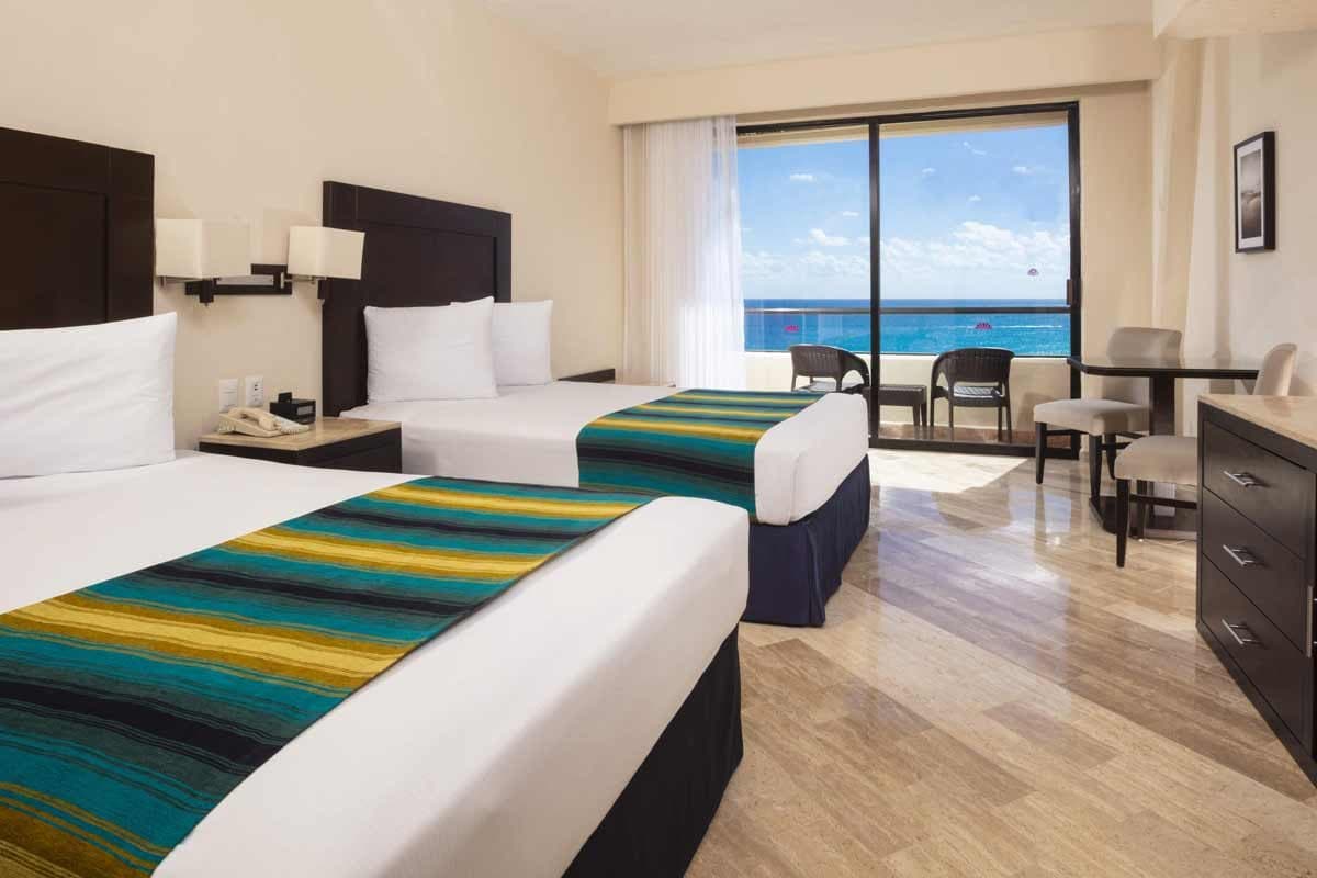Crown Paradise Club Cancun All Inclusive 3