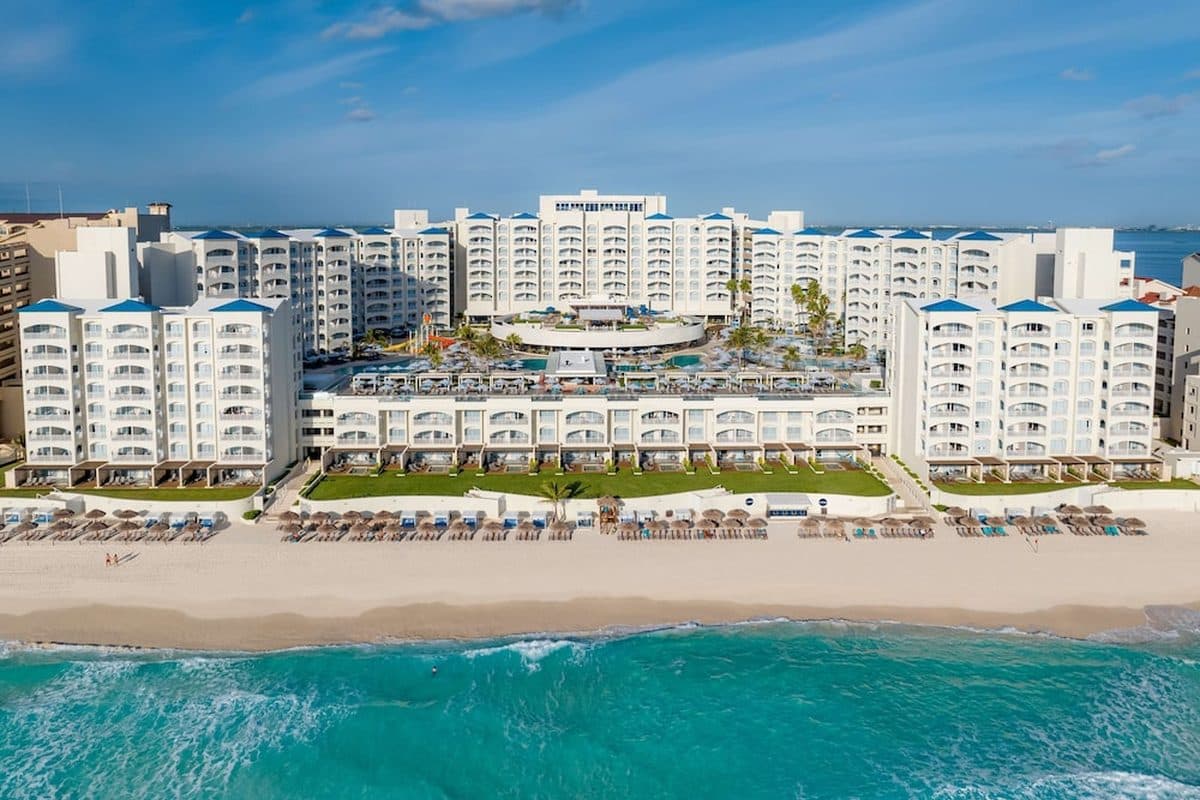 Hilton Cancun Mar Caribe All-Inclusive Resort