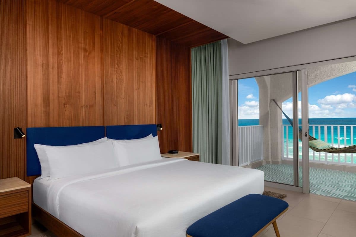 Hilton Cancun Mar Caribe All-Inclusive Resort 6