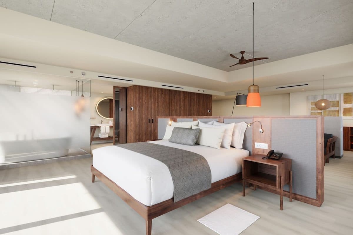 Hyatt Vivid Grand Island Cancun Adults Only All-Inclusive 4