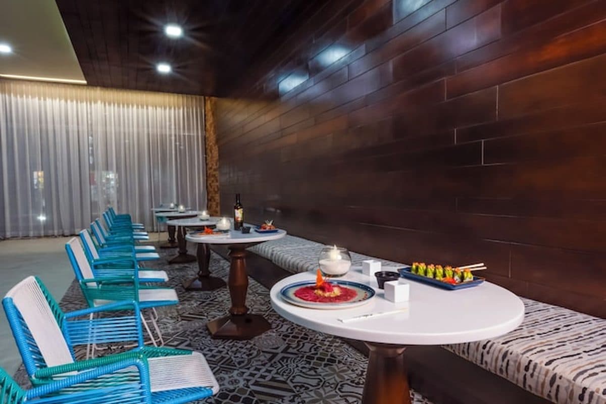 Krystal Urban Cancun & Beach Club 7